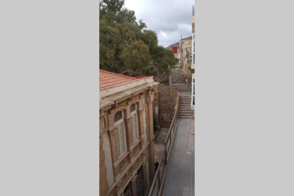 Piso modernista en casco histórico con garaje Cartagena Exterior foto