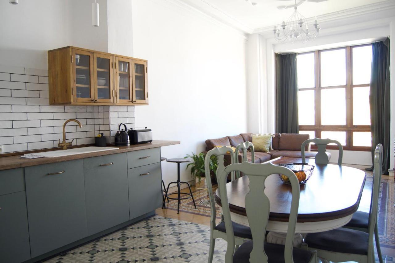 Piso modernista en casco histórico con garaje Cartagena Exterior foto